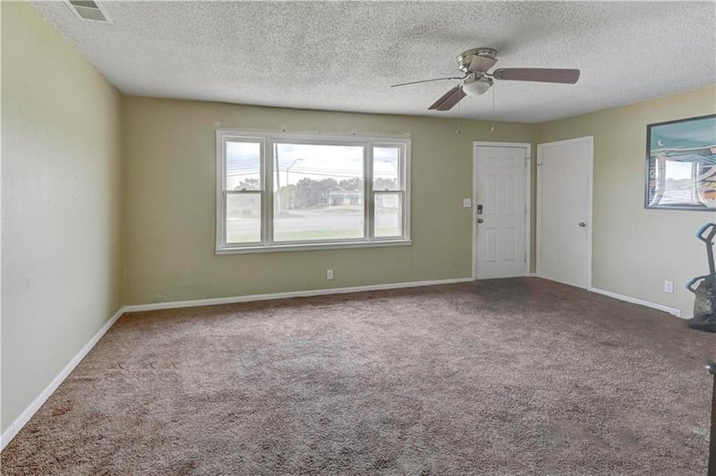 11512 Blue Ridge Blvd, Kansas City, MO 64134