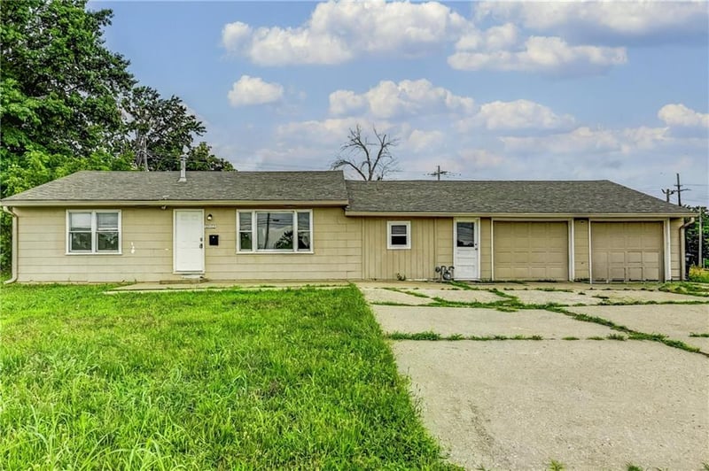 11512 Blue Ridge Blvd, Kansas City, MO 64134