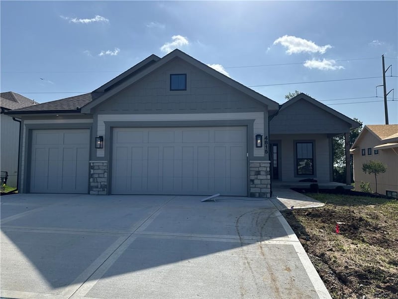 4815 Martin St, Riverside, MO 64150