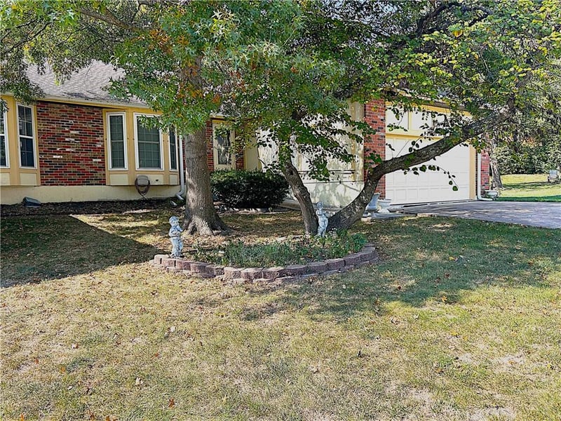 501 E 120th St, Kansas City, MO 64145