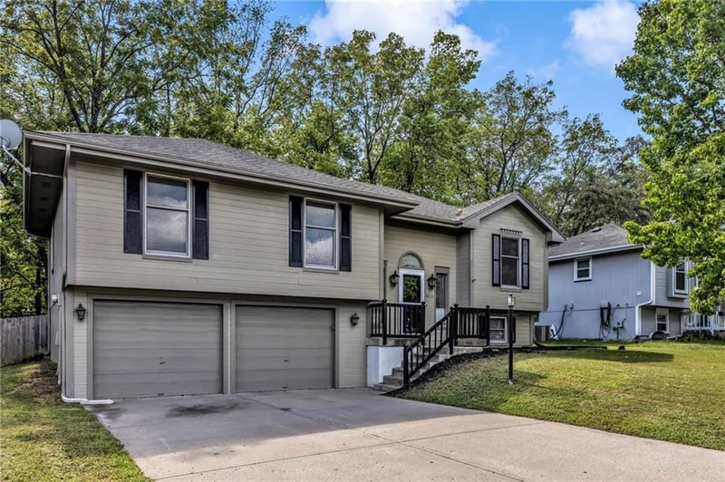 4235 78th St, Kansas City, MO 64151