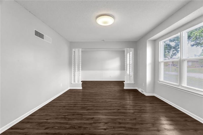 841 69th Pl, Kansas City, MO 64118