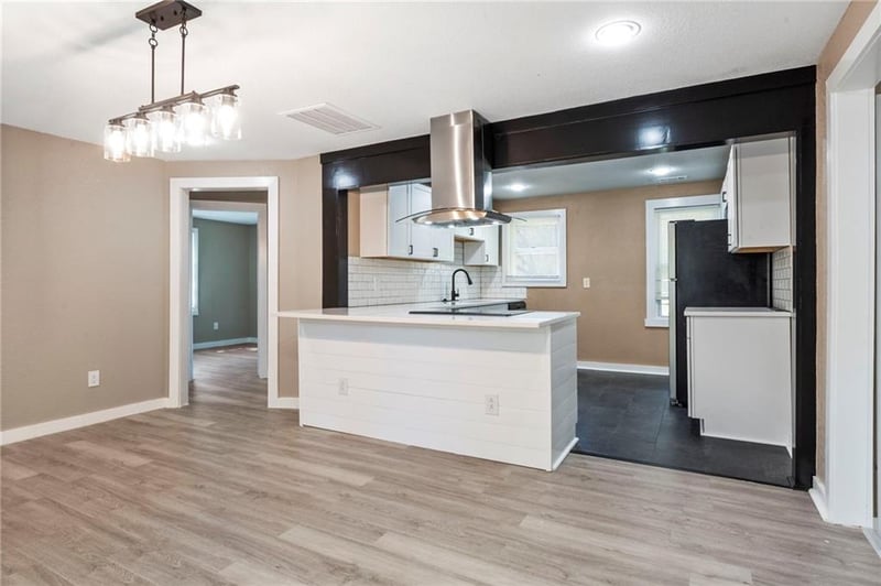 2020 Brickel Blvd, Kansas City, KS 66104