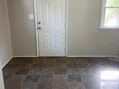 709 Rhodes St, Grandview, MO 64030