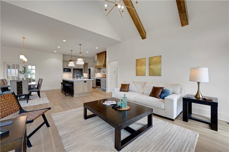 13431 174th Ter, Overland Park, KS 66221