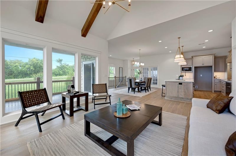 13431 174th Ter, Overland Park, KS 66221