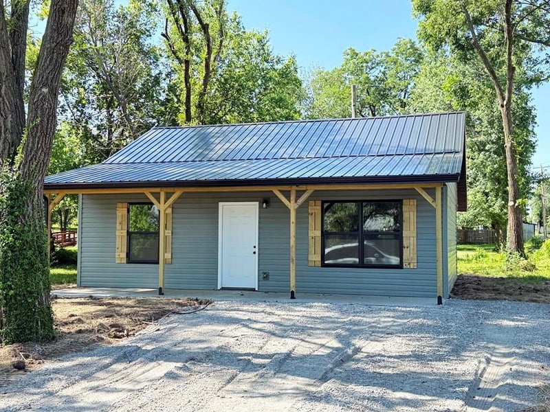 106 Lafayette St, El Dorado Springs, MO 64744