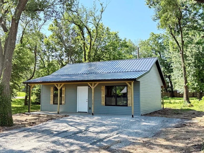 106 Lafayette St, El Dorado Springs, MO 64744
