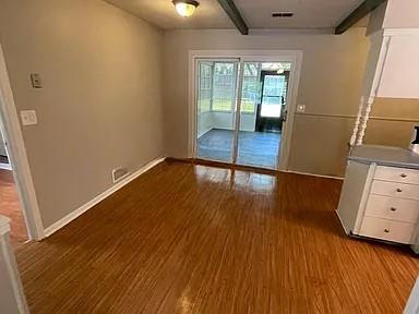 702 Park Cir, Belton, MO 64012