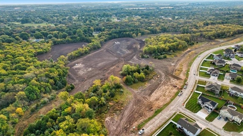 Twin Oaks Pw, Peculiar, MO 64083