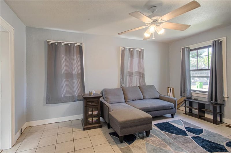 305 Walnut St, Wellsville, KS 66092