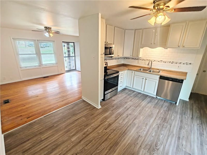 9218 Mckinley St, Kansas City, MO 64138