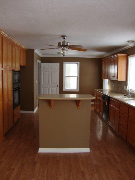 314 Walnut St, Lee's Summit, MO 64063