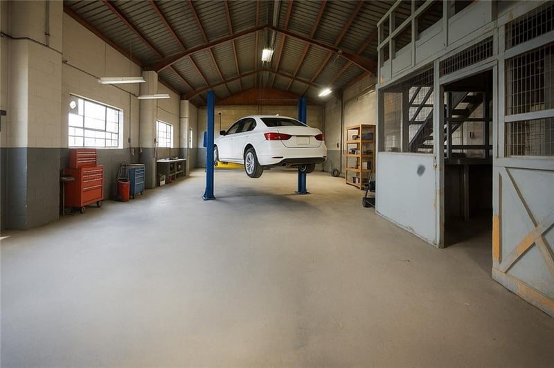 3812 Bennington Ave, Kansas City, MO 64129