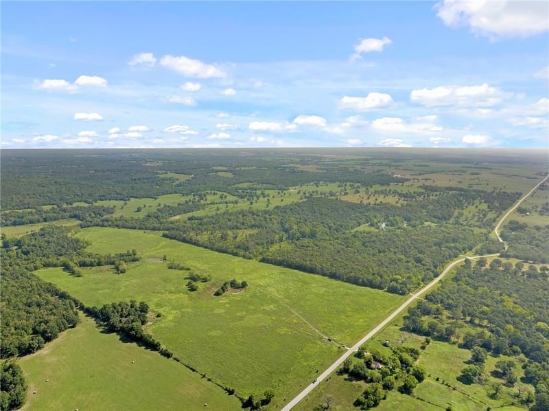 20886 B Hwy Hw, Sheldon, MO 64784