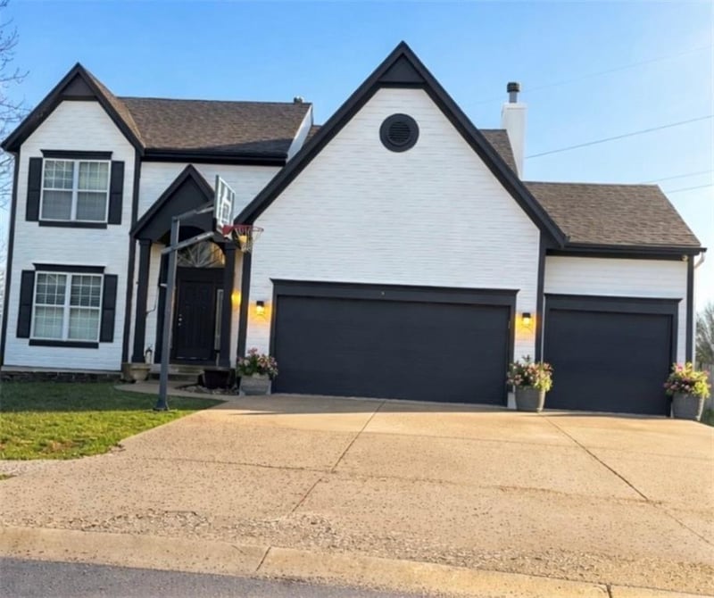 16345 Warwick St, Olathe, KS 66062
