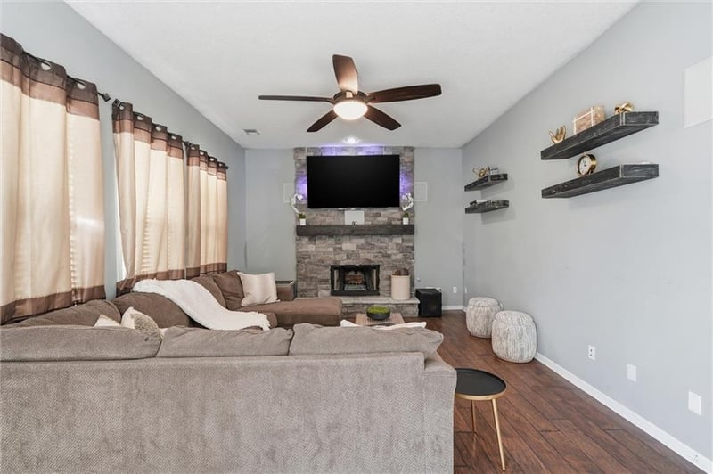 16345 Warwick St, Olathe, KS 66062
