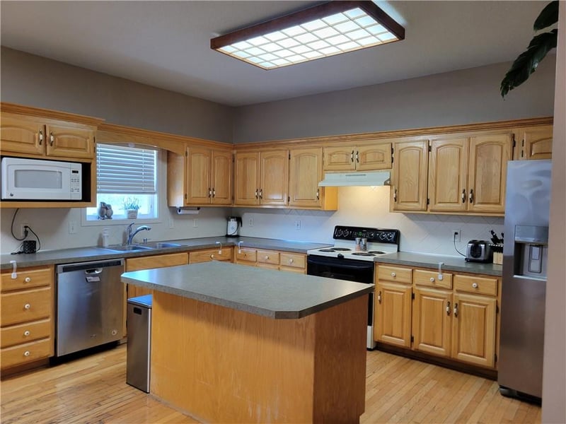 12191 Troost St, Olathe, KS 66061