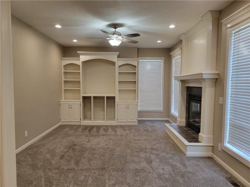 12191 Troost St, Olathe, KS 66061