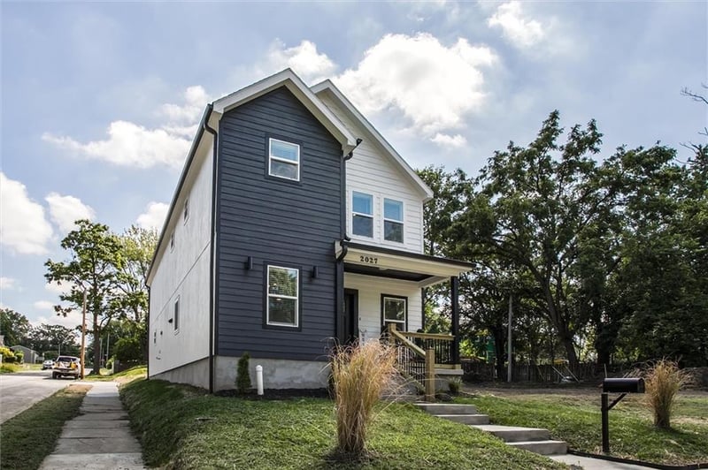 2027 Agnes Ave, Kansas City, MO 64127