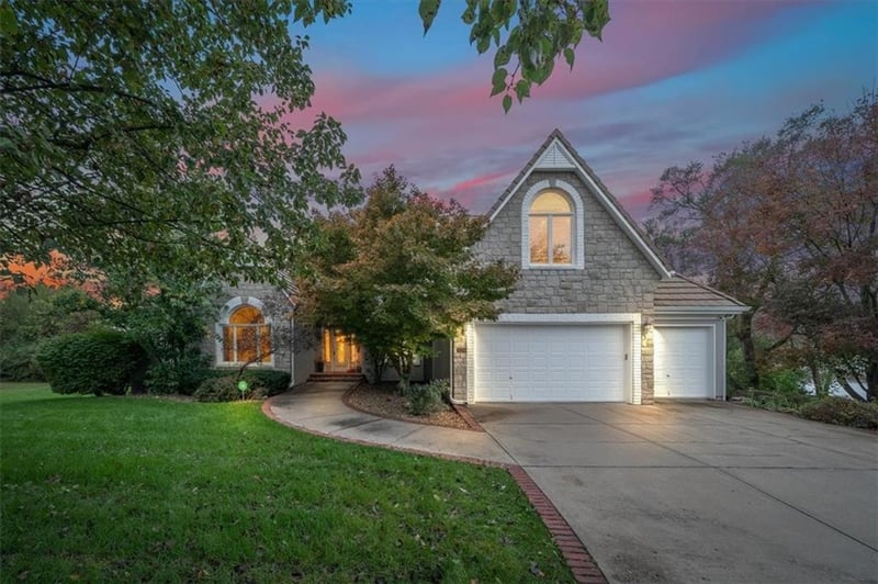 3124 SW Pergola Vw, Lee's Summit, MO 64081