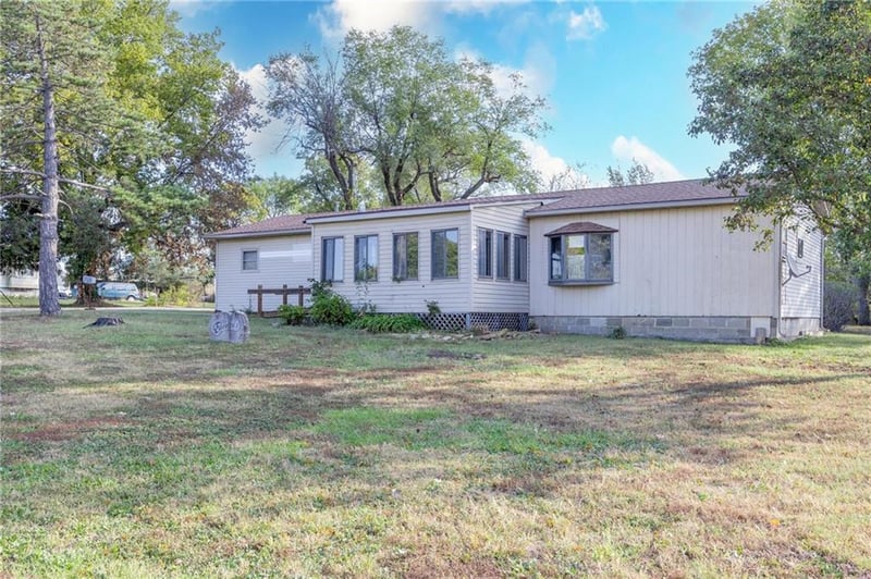 1421 215th St, Fort Scott, KS 66701