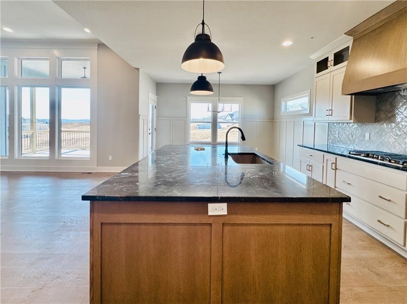 12770 NW Larkspur Ln, Platte City, MO 64079