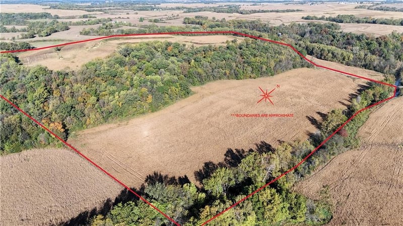 66 Cr 66 Tract 5 Rd, St Joseph, MO 64485