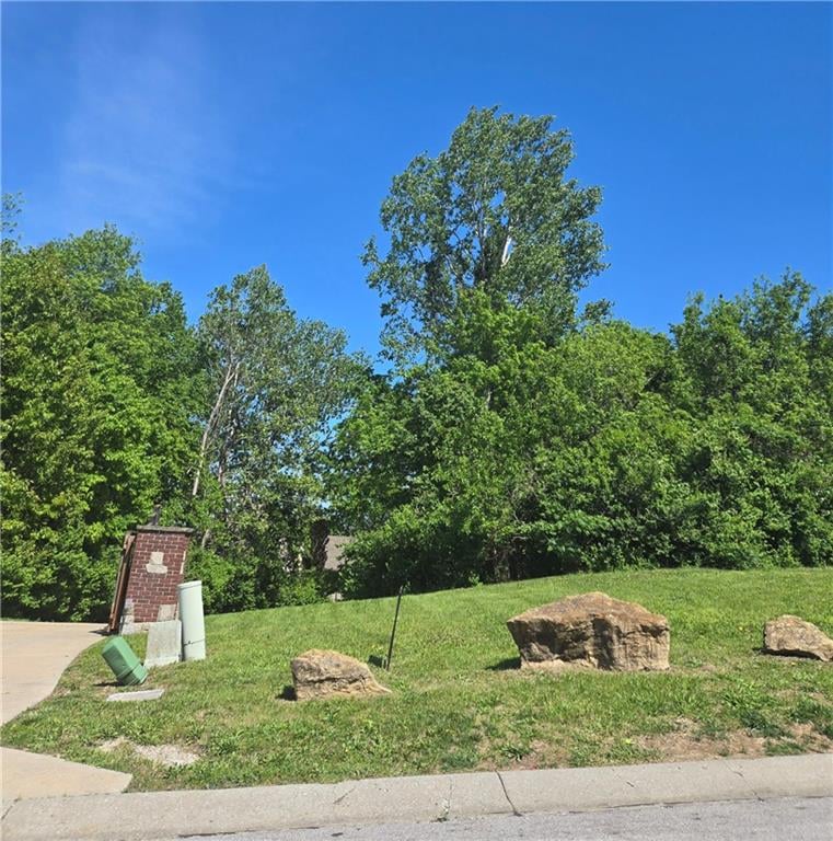 6909 Quincy Ave, Kansas City, MO 64119
