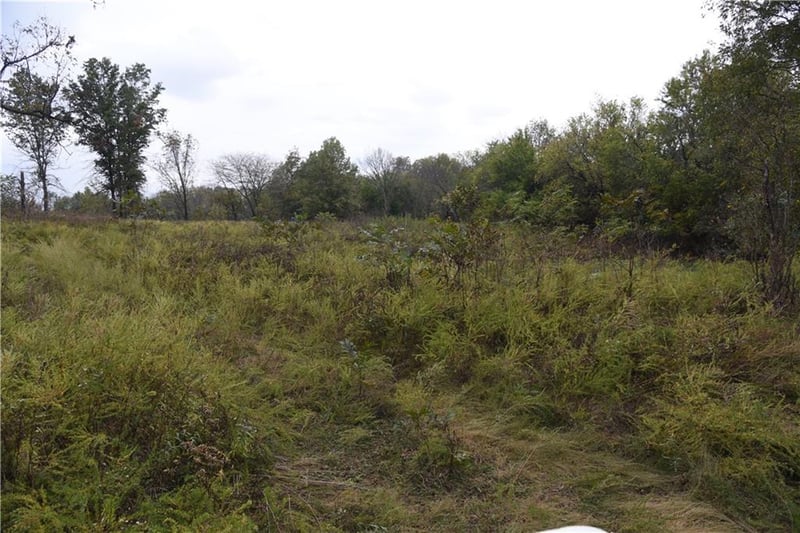 1000 Rd, Mound City, KS 66056