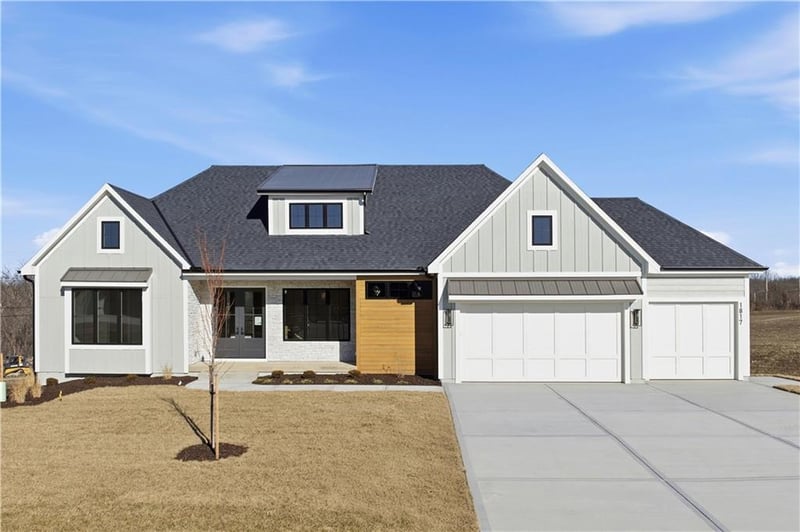 1817 Lashbrook Cir, Lee's Summit, MO 64086