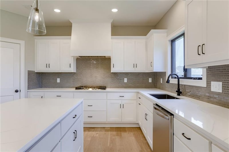 1856 Arbor Trl, Liberty, MO 64068