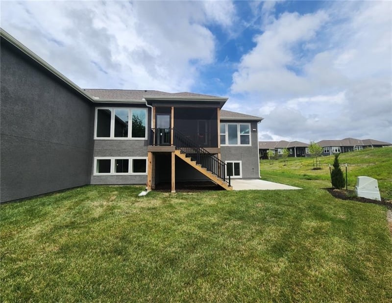 11546 S Olathe View Rd, Olathe, KS 66061