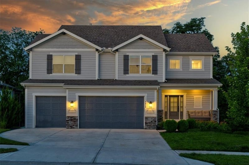 9020 SE 2nd St, Blue Springs, MO 64064