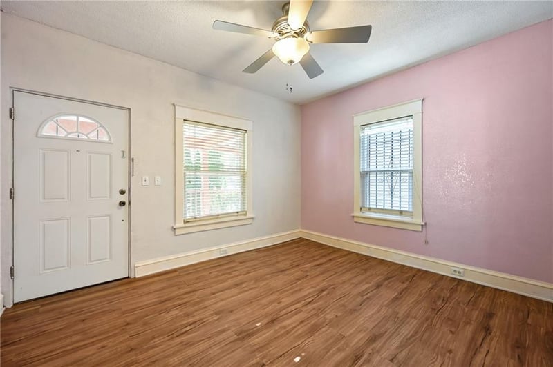 504 Wallace Ave, Kansas City, MO 64124