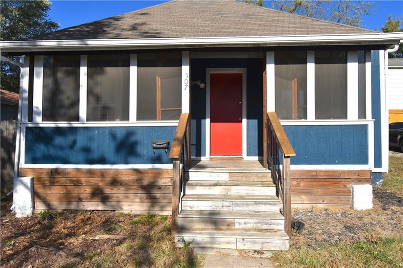 507 3 St, Belton, MO 64012