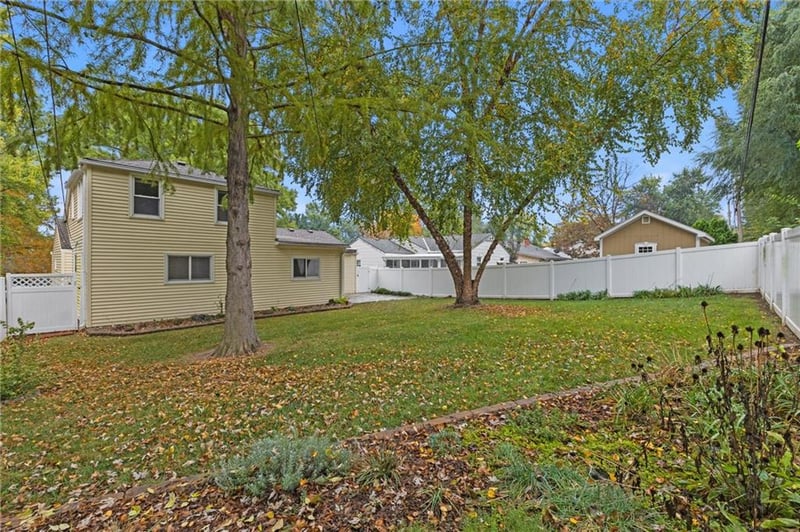 2916 Mason Ave, Independence, MO 64052