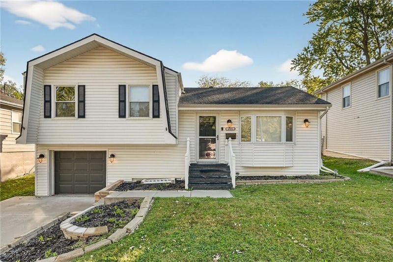 4905 Smalley Ave, Kansas City, MO 64119