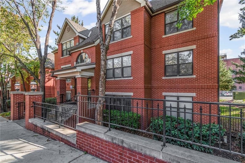 925 Washington St #302, Kansas City, MO 64105