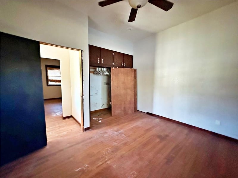 106 W Carlton St, Frontenac, KS 66763