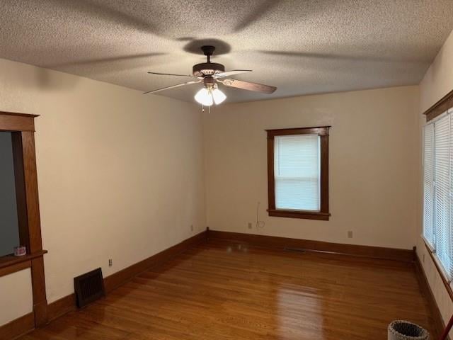 1520 20th St, St Joseph, MO 64507