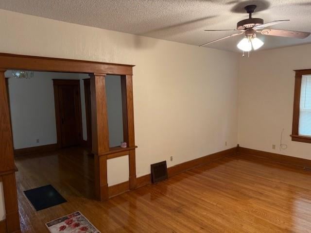 1520 20th St, St Joseph, MO 64507