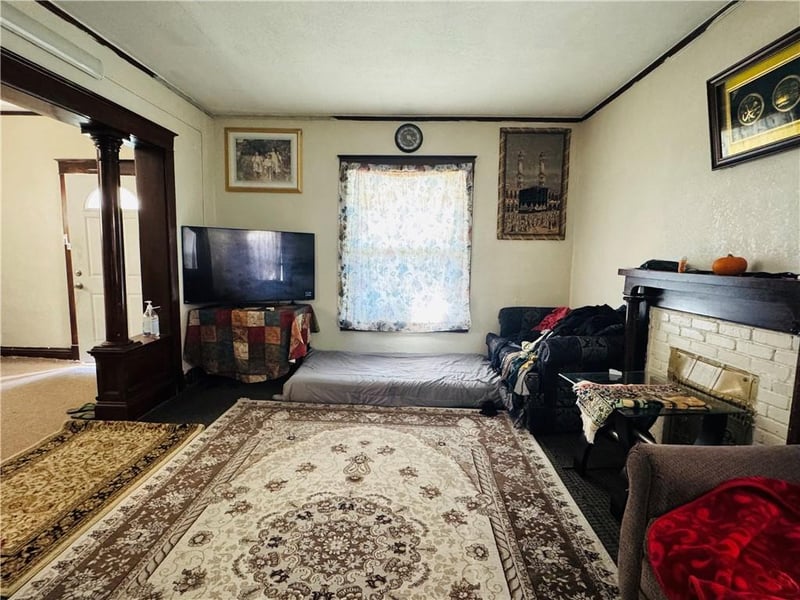 3706 Saint John Ave, Kansas City, MO 64123