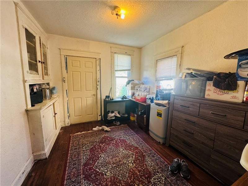 3706 Saint John Ave, Kansas City, MO 64123