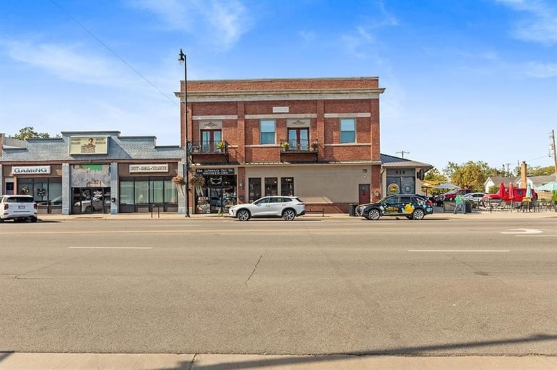 915-917 Broadway St, Pittsburg, KS 66762