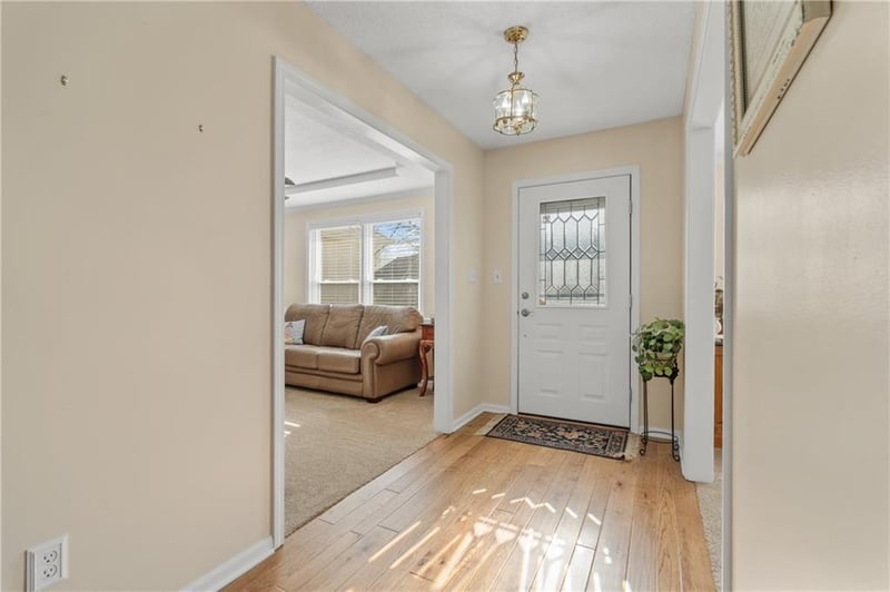 2257 Wall St, Blue Springs, MO 64015