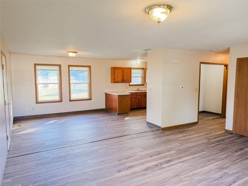 409 S May St, Cherryvale, KS 67335