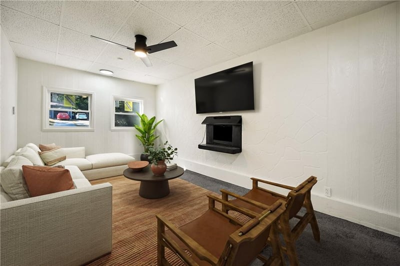 10013 Belmont Ave, Kansas City, MO 64134