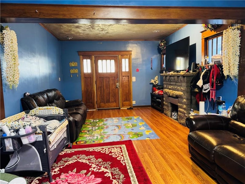 128 Brighton Ave, Kansas City, MO 64123