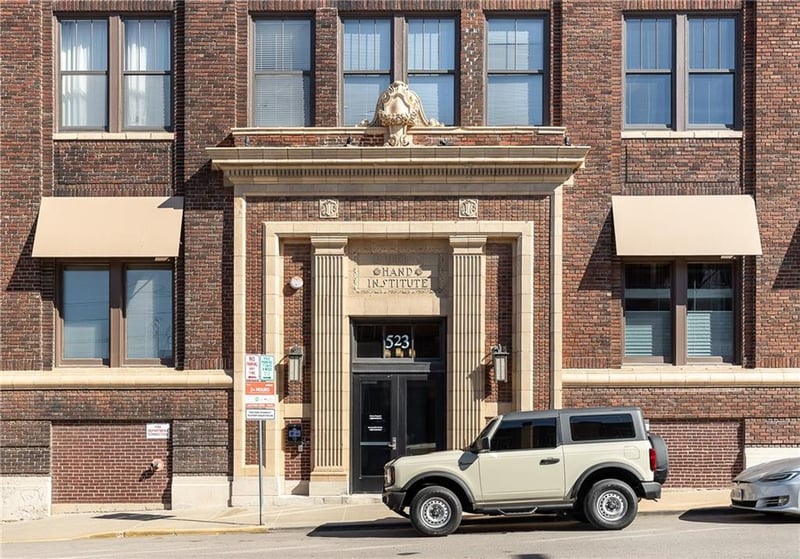 523 Grand Blvd #4A, Kansas City, MO 64106